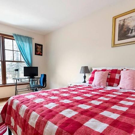 Cheerful Pocono Home Away From Home Albrightsville Ngoại thất bức ảnh