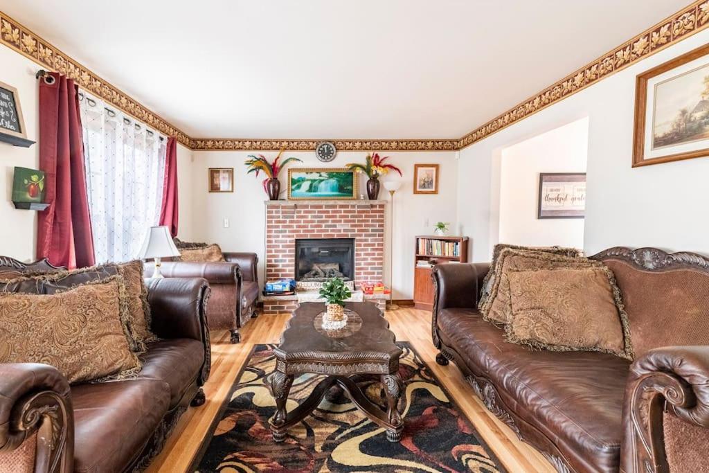 Cheerful Pocono Home Away From Home Albrightsville Ngoại thất bức ảnh
